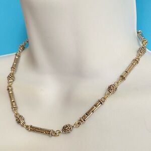 Silver Tone Magnetic Clasp Heavy Textured Links Necklace